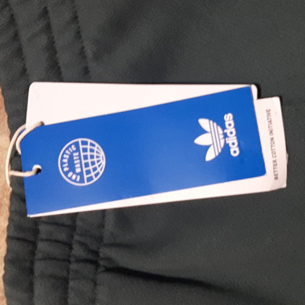 New. Men's Adidas Originals Rekive Graphic Joggers. Size Large. - Picture 8 of 9